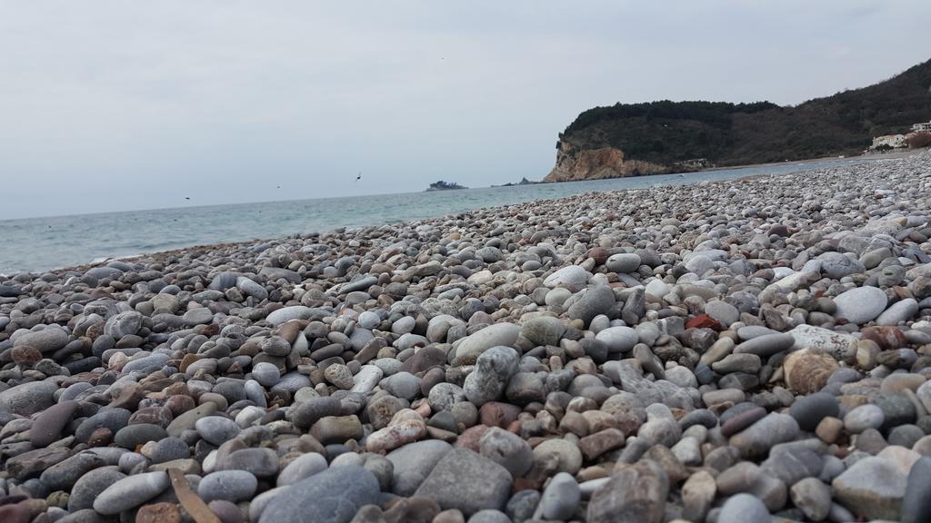 Buljarica Bay Apartments Petrovac Eksteriør billede
