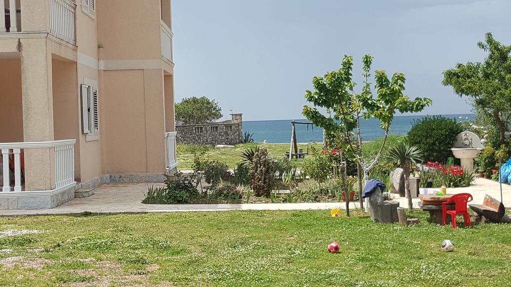 Buljarica Bay Apartments Petrovac Eksteriør billede